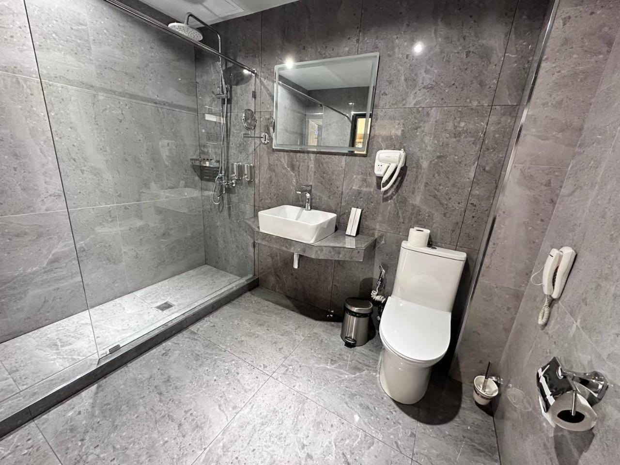 Husma Hotel & Spa Tasjkent Eksteriør bilde