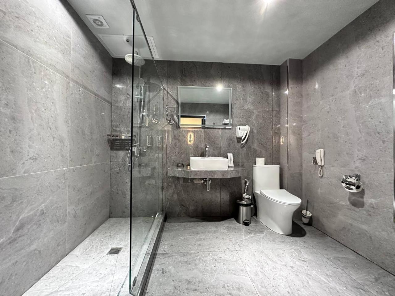 Husma Hotel & Spa Tasjkent Eksteriør bilde