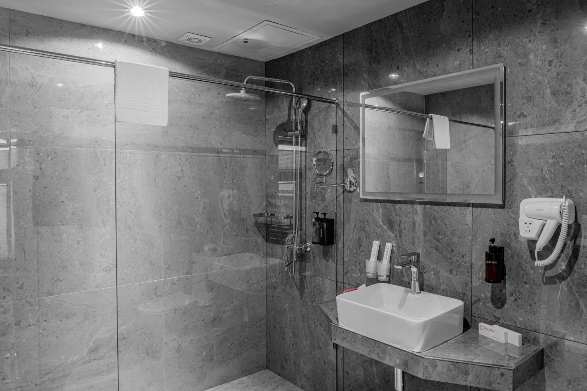 Husma Hotel & Spa Tasjkent Eksteriør bilde