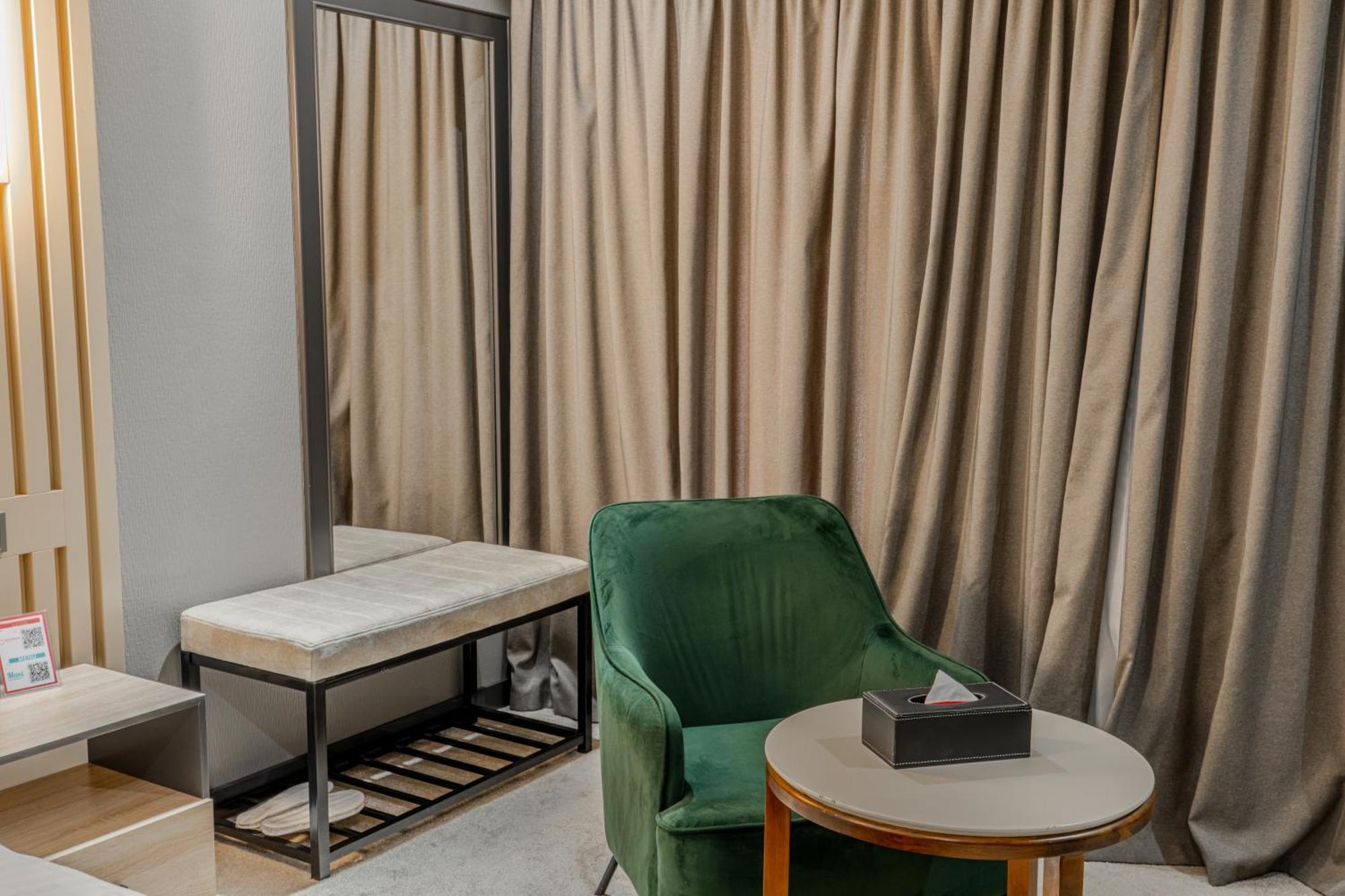Husma Hotel & Spa Tasjkent Eksteriør bilde